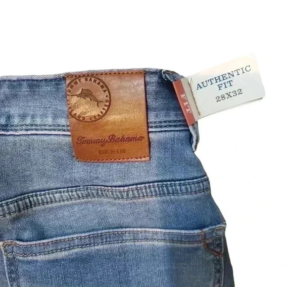 Tommy Bahama Light Wash Authentic Fit Mens Jeans 28/32 MRSP 135$ - Picture 5 of 8